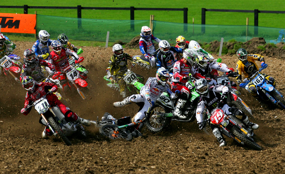 MX1%20start%20crash%20Ireland%2008mxlarge